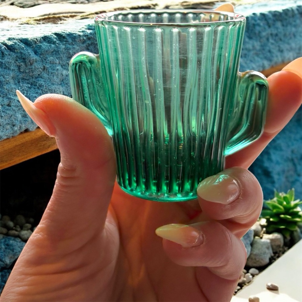 VTG Libbey Glass Inc Green Cactus Shot Glasses Set of 2 Ribbed Shot Tumblers - Picture 5 of 5